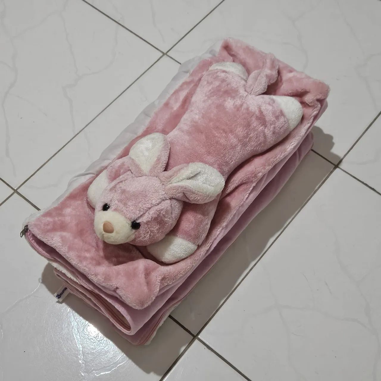 Colchonete infantil pelúcia de coelhinho<br>1,20cm x 0,56cm