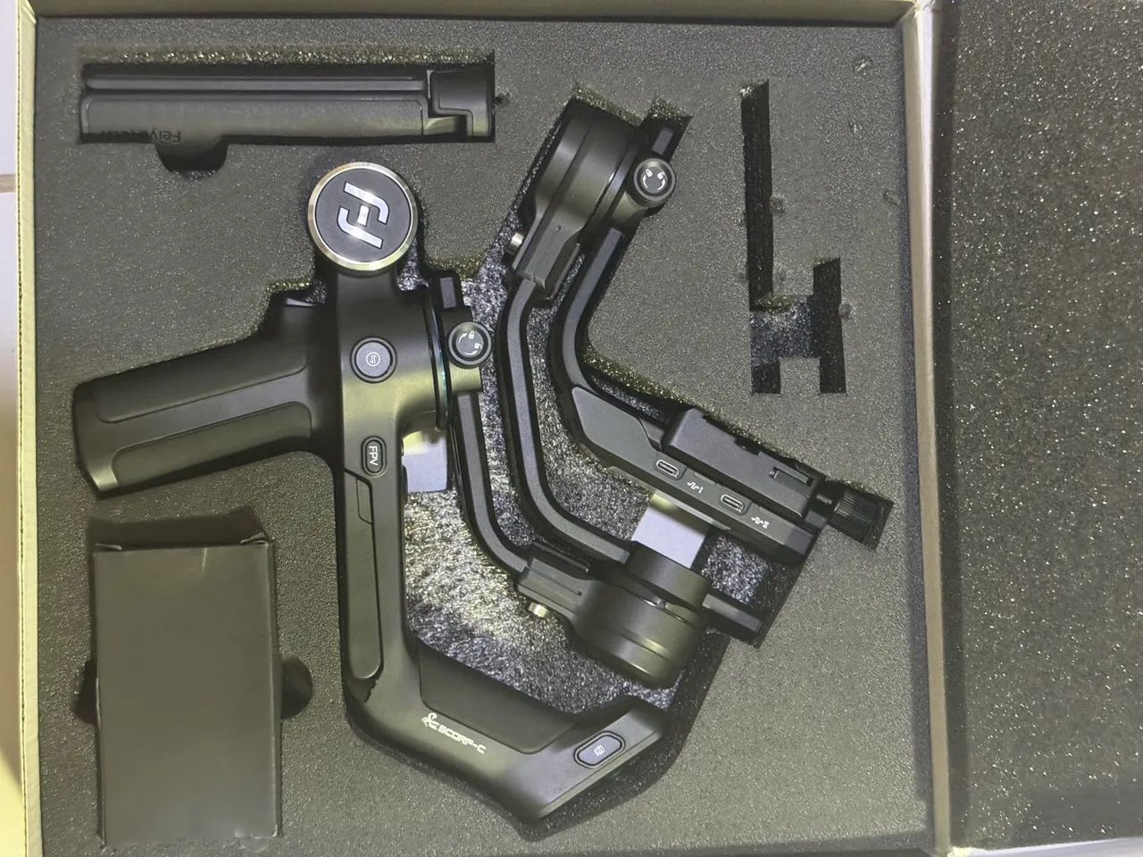 Estabilizador Feiyutech Scorp-c Gimbal Para Câmera - Foto 4