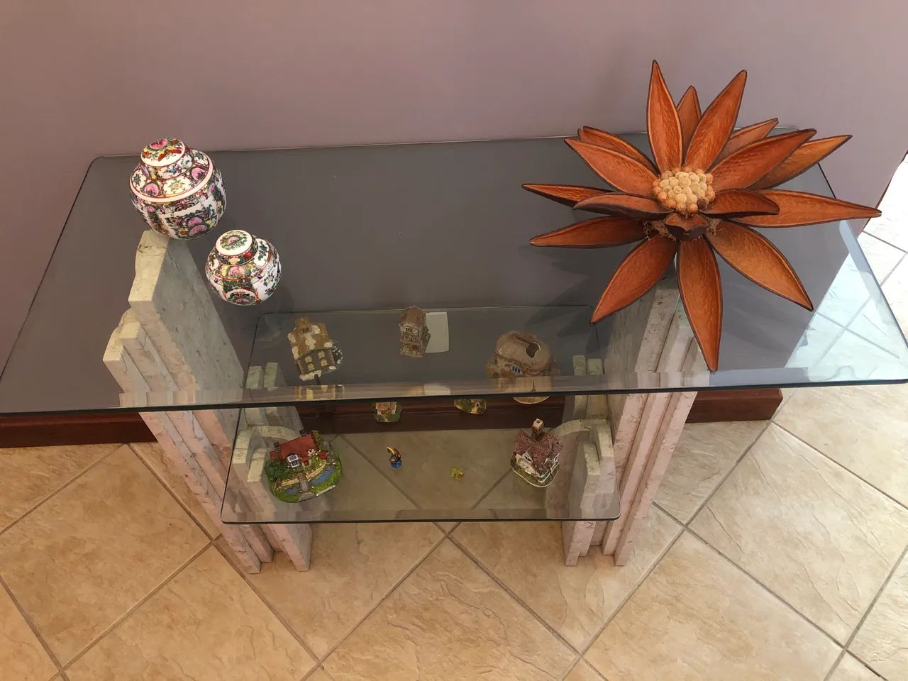 Aparador de granito e vidros bizotados64302123572609123