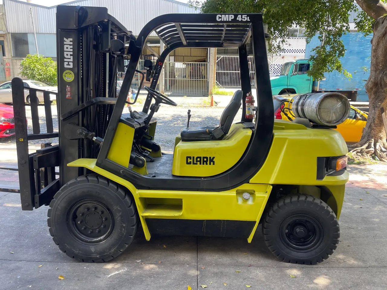 Empilhadeira Clark 4 Toneladas 