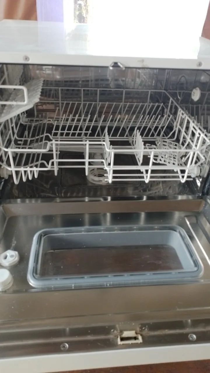 Lava Louças Eletrolux 6 Serviços - funcionando 127v - Foto 2