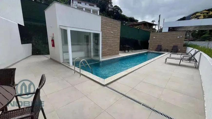Cobertura com 3 dormitórios para alugar, 156 m² por R$ 4.737/mês - Bom Retiro - Teresópoli