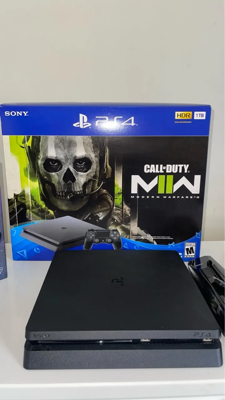 PlayStation 4 (PS4) + Jogo Call of Duty Modern Warfare II