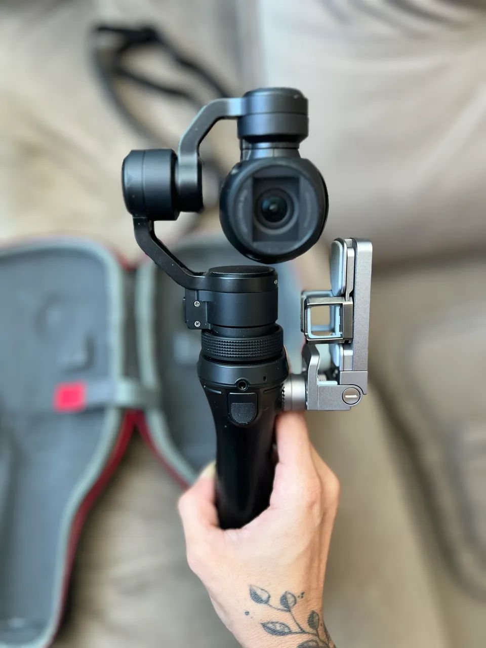 DJI Osmo com Câmera Zenmuse X3 - Gimbal Profissional 4K - Foto 4