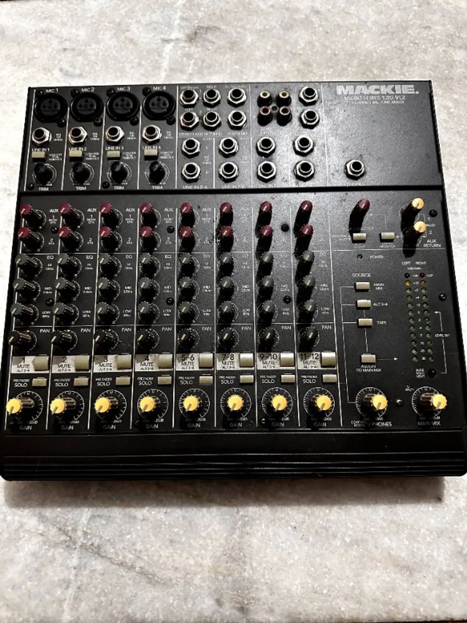 Mesa de Som Mackie Micro Series 1202 vlz - Equipamentos e