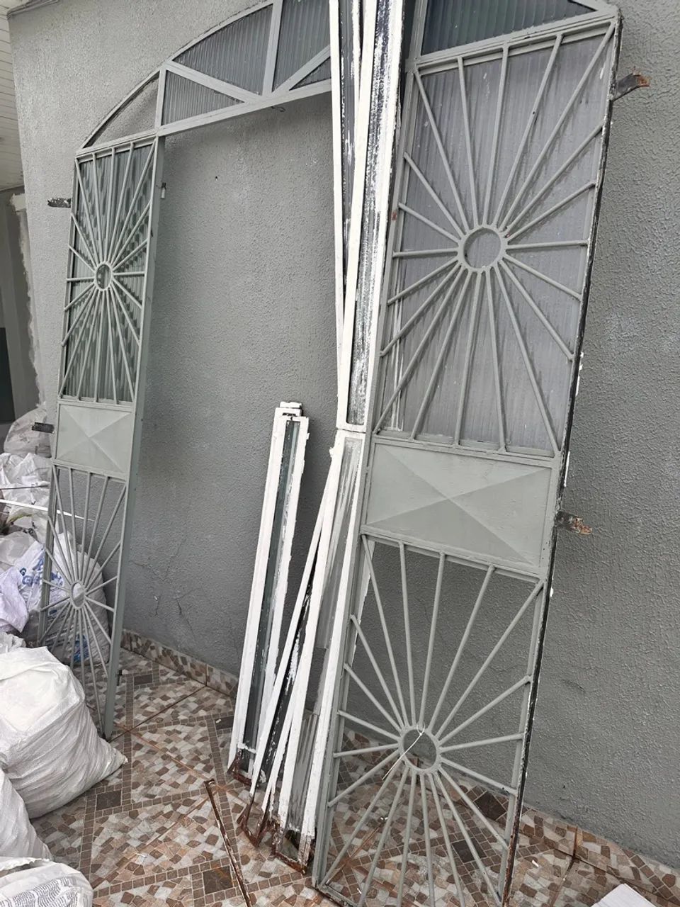 Janelas, portas e basculantes 65579513565059122