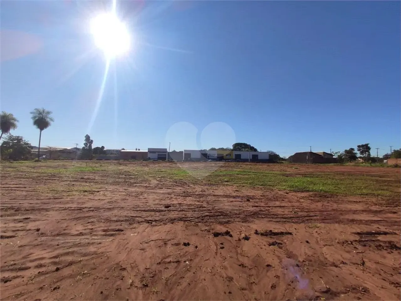 Terreno à venda em Centenário - MS