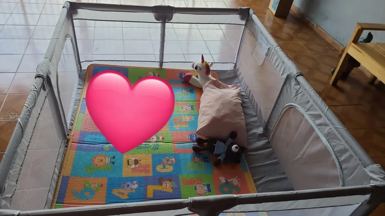 Cercado Infantil com Tapete e Brinquedos