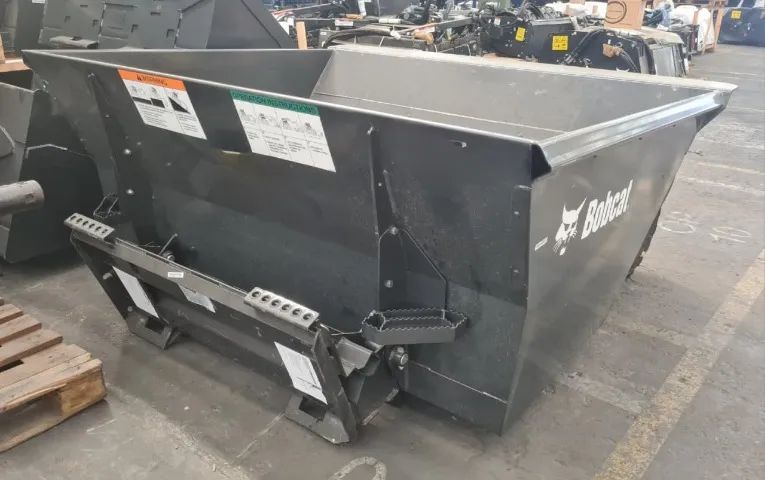 Implemento Dumper Marca Bobcat Novo