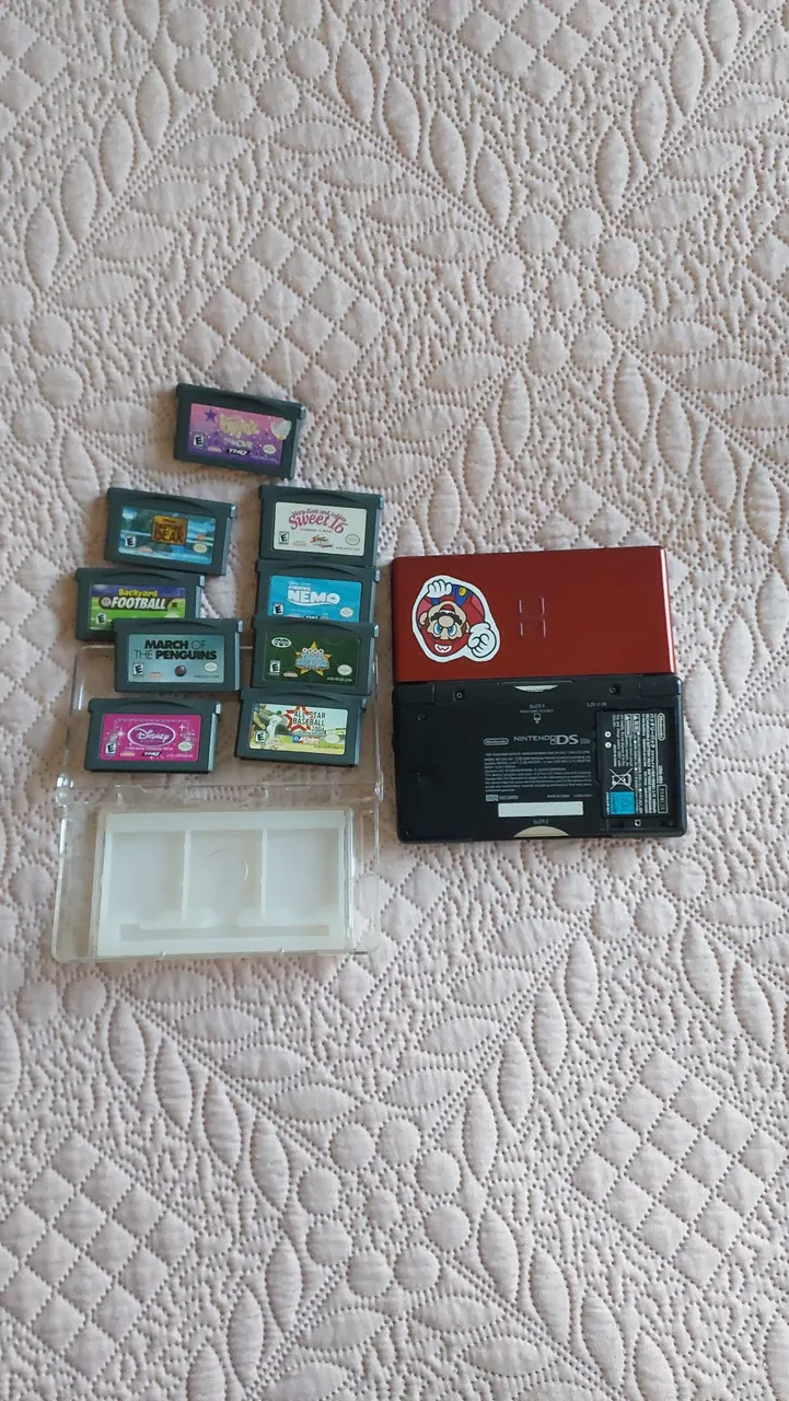 Nintendo DS Lite + Jogos GBA e DS