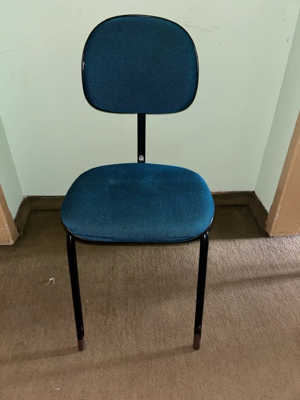 Cadeiras com Assento Estofado