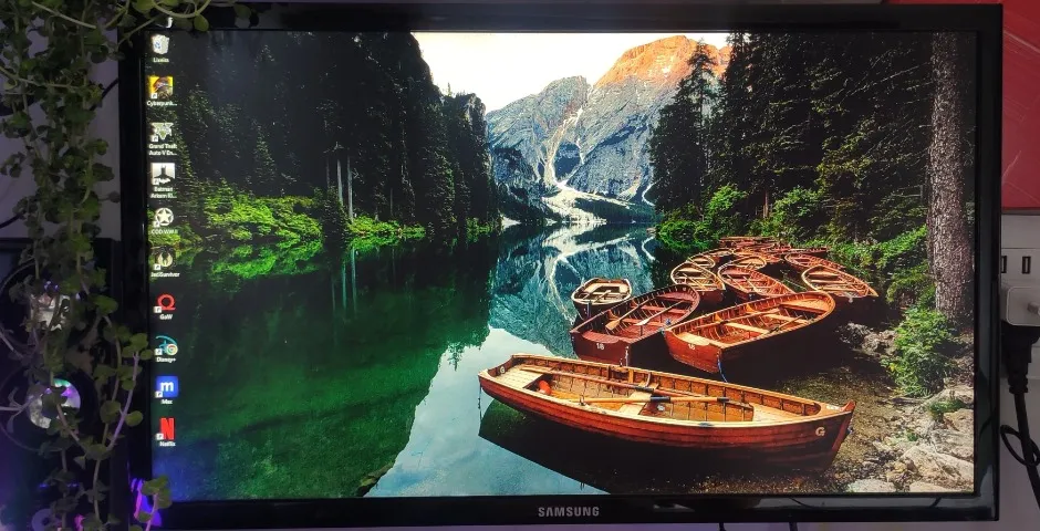 Monitor Gamer Samsung novo completo