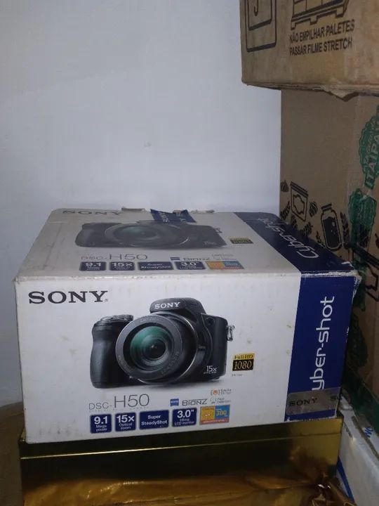 Câmera Digital Sony Cyber-shot DSC-H50 15x Zoom