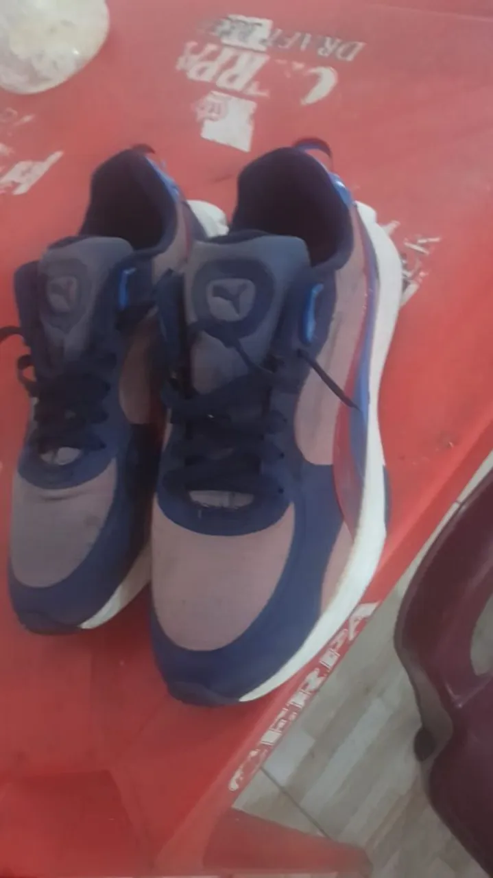 Tênis Puma Azul e Cinza