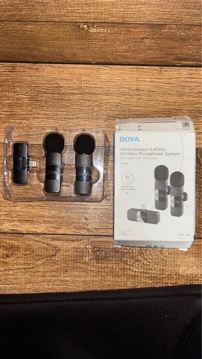 Microfone Lapela Boya By-v2 Conector Lightning Para iPhone 11/12/13/14