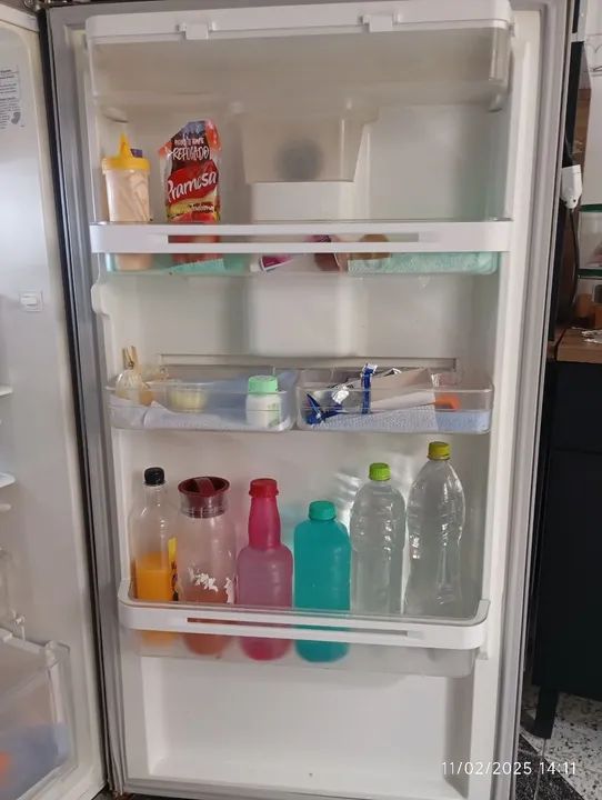 Geladeira Duplex Usada em Ótimo Estado - Foto 3