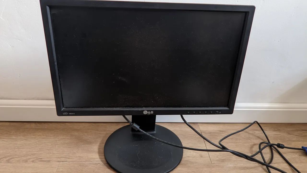 Monitor Led Widescreen 19' LG64318043487361120