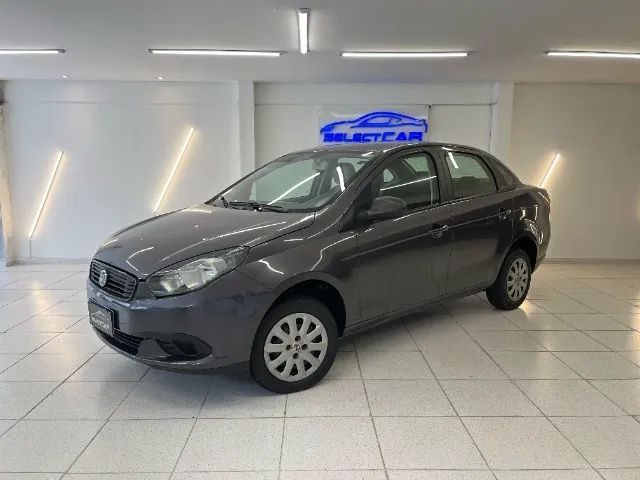 Fiat Grand Siena Attractive 1.0 Flex (Veículo a pronta entrega)