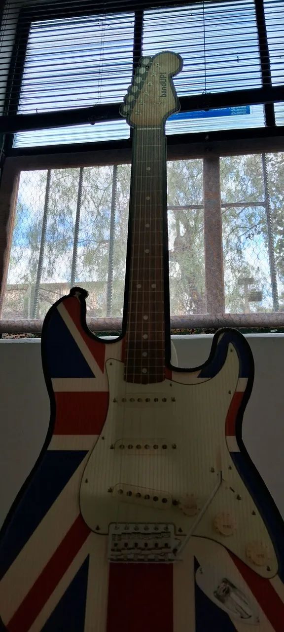 Guitarra enfeite com Design Britânico - Foto 5