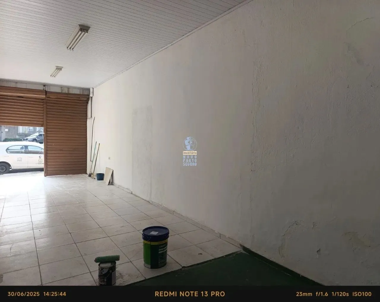 Sala para Locação No Parque Novo Mundo.