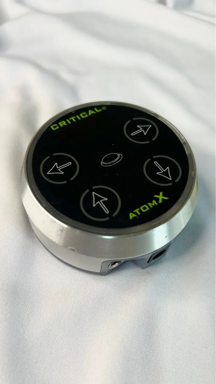 Fonte Critical AtomX para máquina tattoo