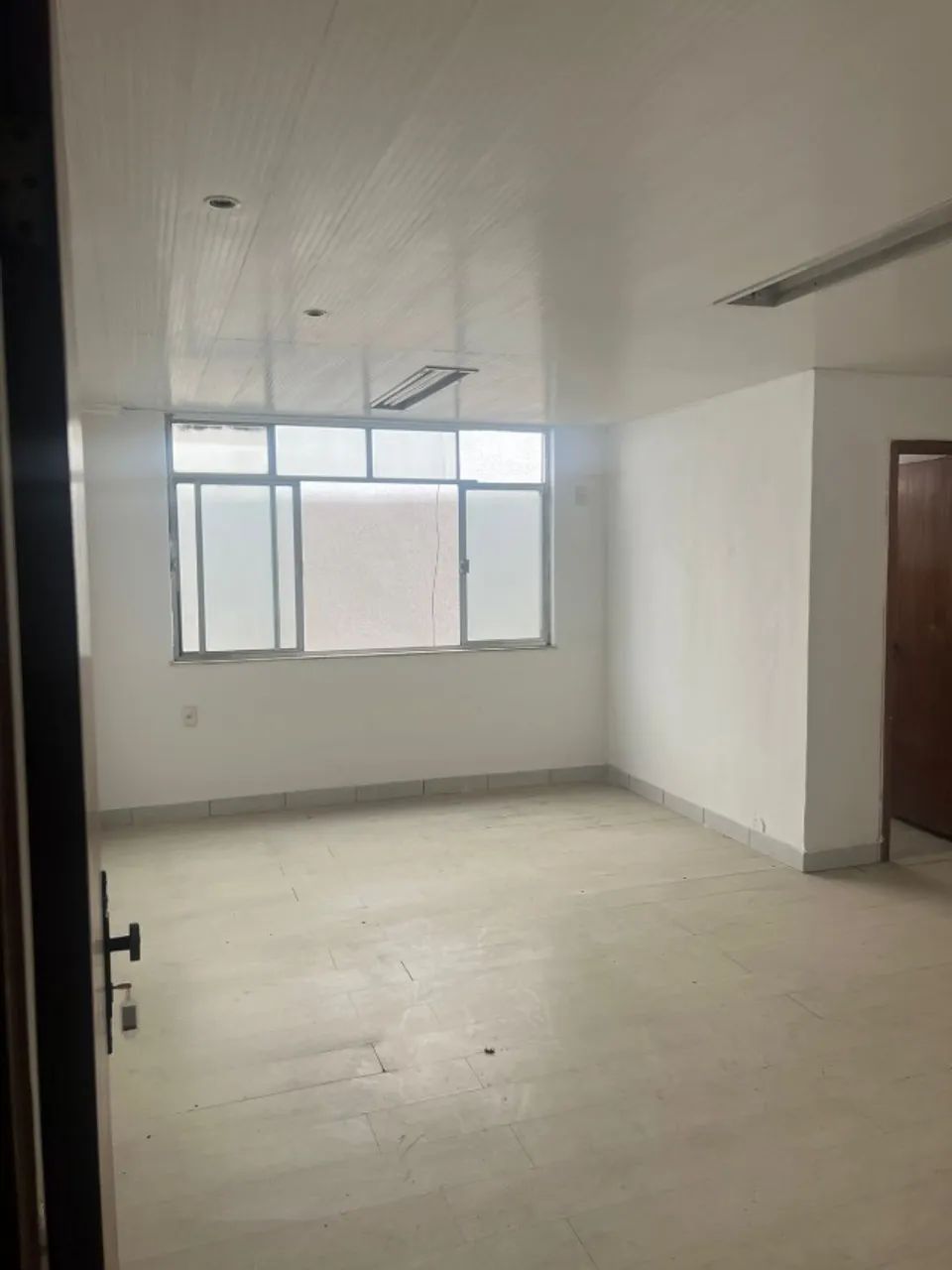 Alugam-se Salas de fundos, a 200mts da estação de Bangu - Foto 4