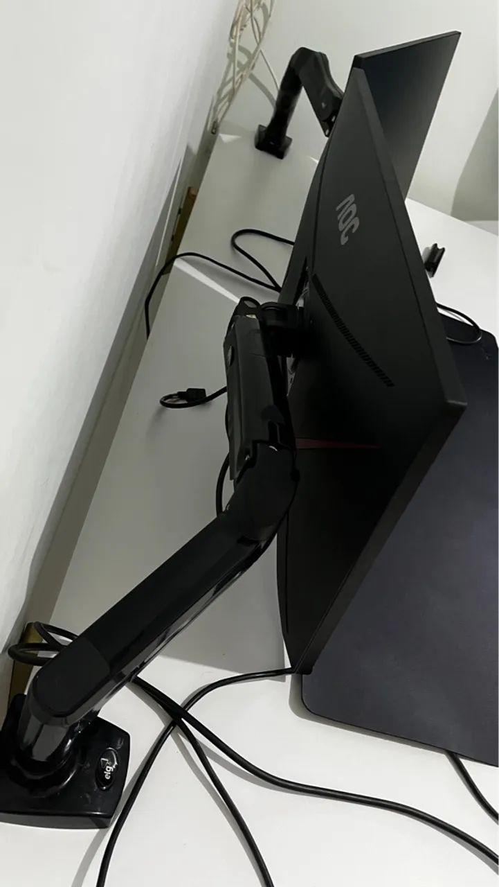 Dois Monitores AOC - Ótimos para trabalho e jogos! - Foto 3
