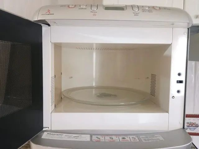 Microondas Brastemp One Fit com defeito - Foto 4