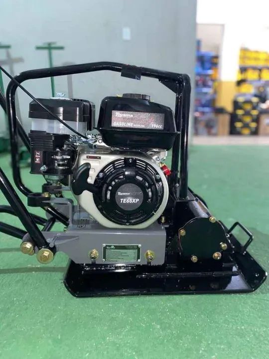 Placa vibratória para Compactação de solo 6.5Hp a gasolina Toyama (Loja) - Foto 5