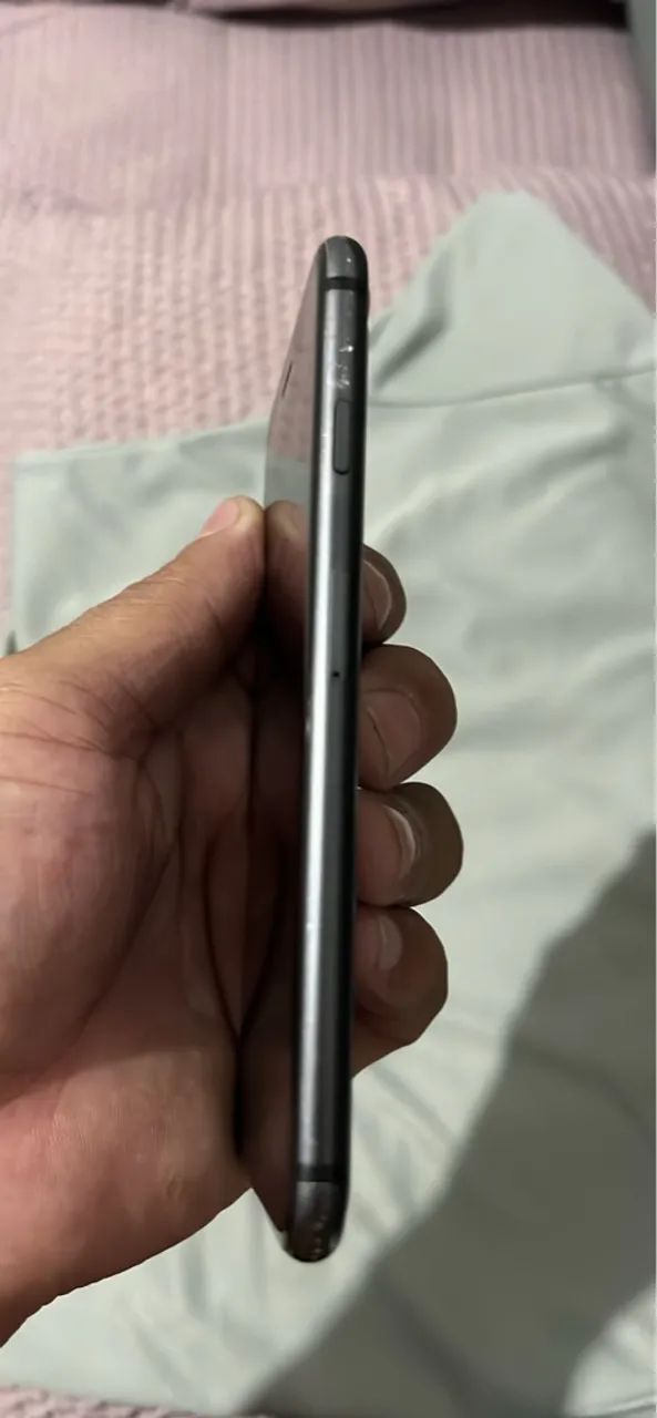 iPhone 8 