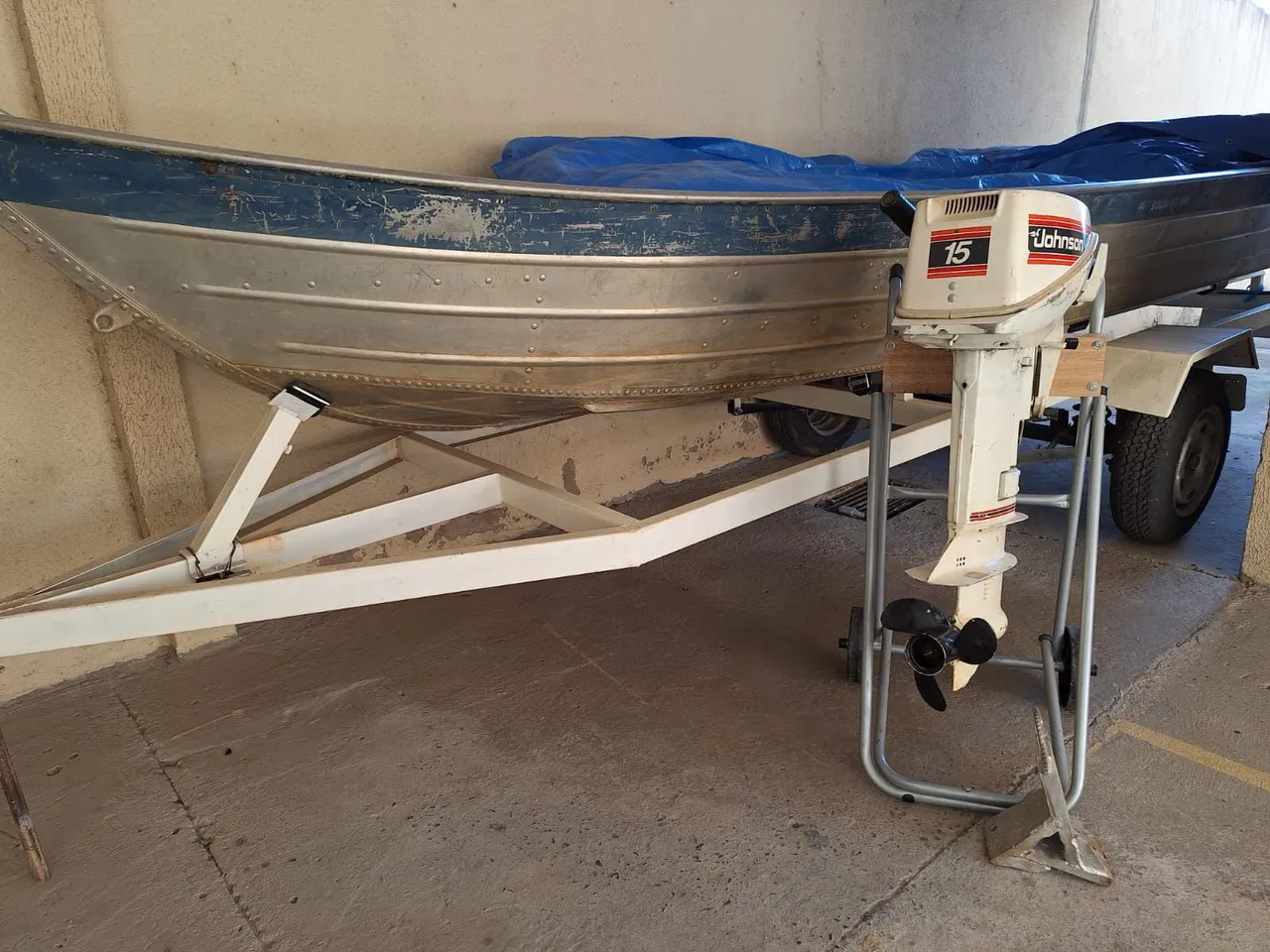 OPORTUNIDADE - BARCO, CARRETINHA, MOTOR, ÂNCORA. 