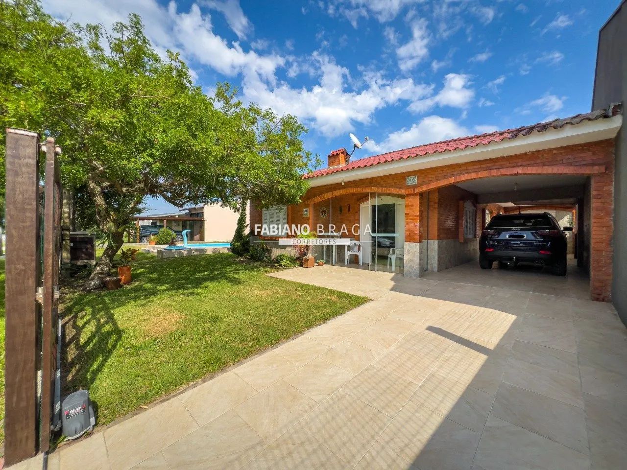 Casa à Venda na Rainha do Mar
