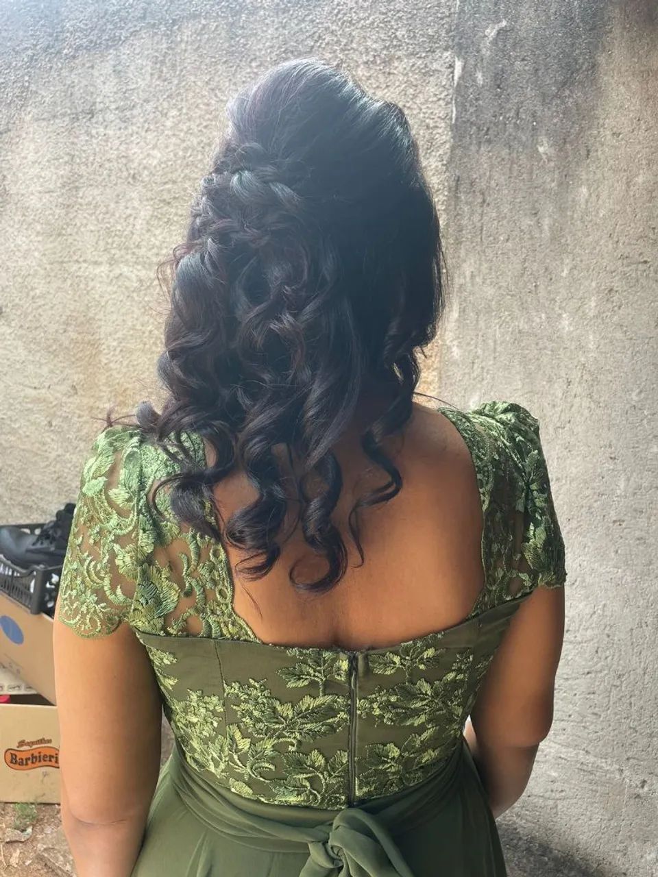 Vestido longo verde com renda