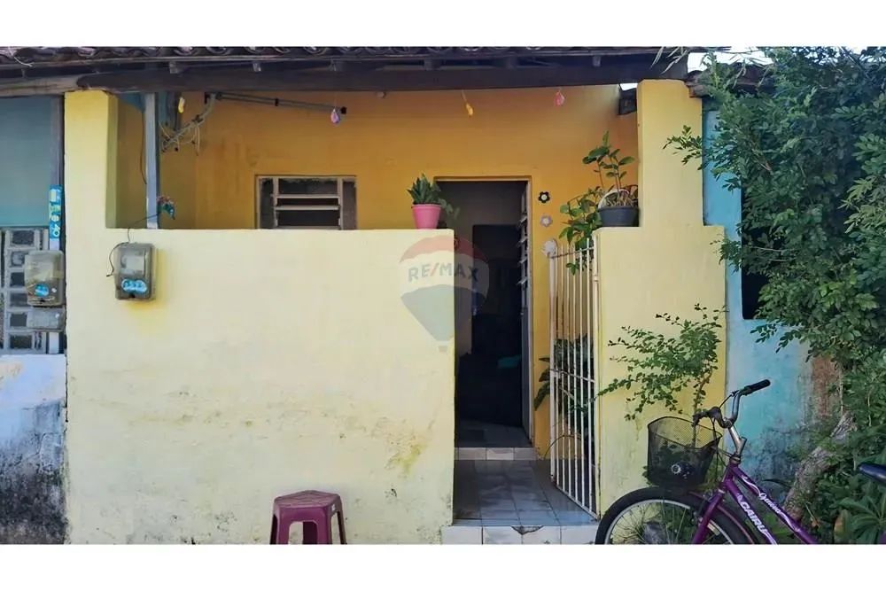 Vendo CASA excelente localidade. Não perca essa chance de ter seu LAR.