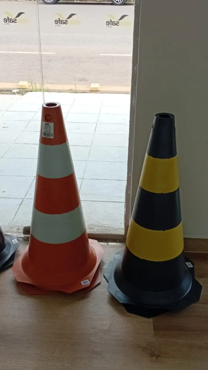 CONES RIGIDOS 75CM