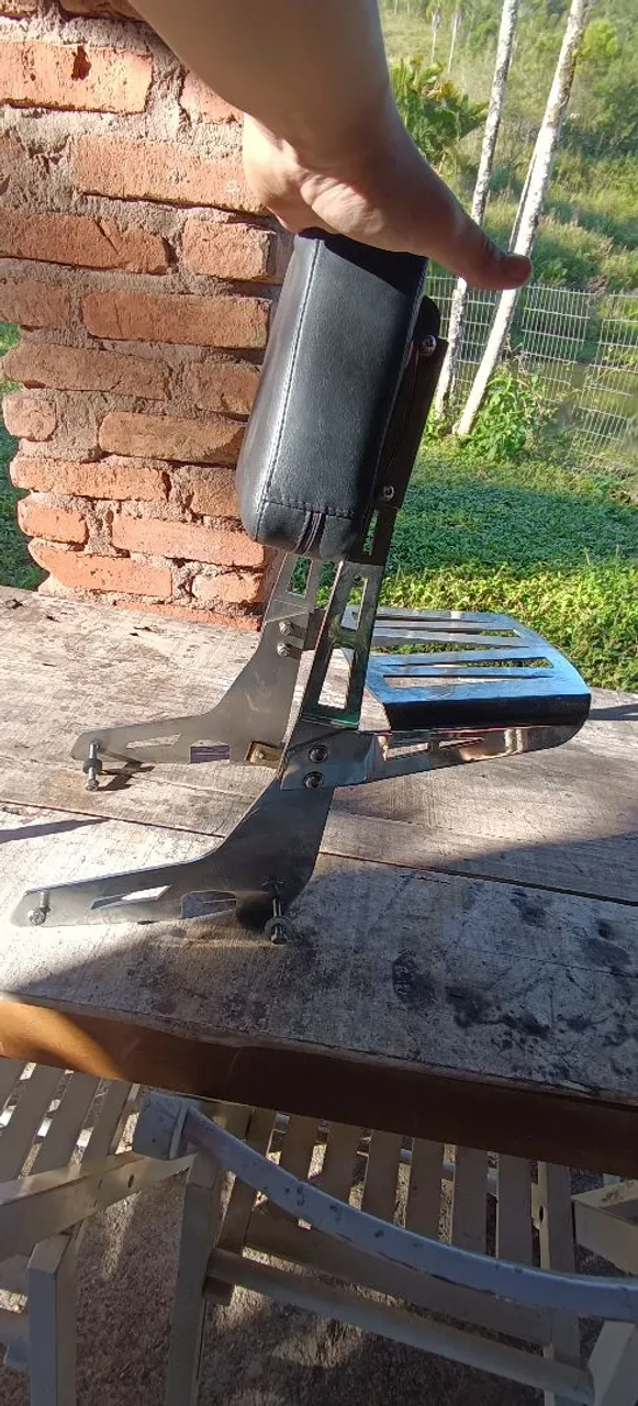 Sissy Bar com Bagageiro ORIGINAL Harley