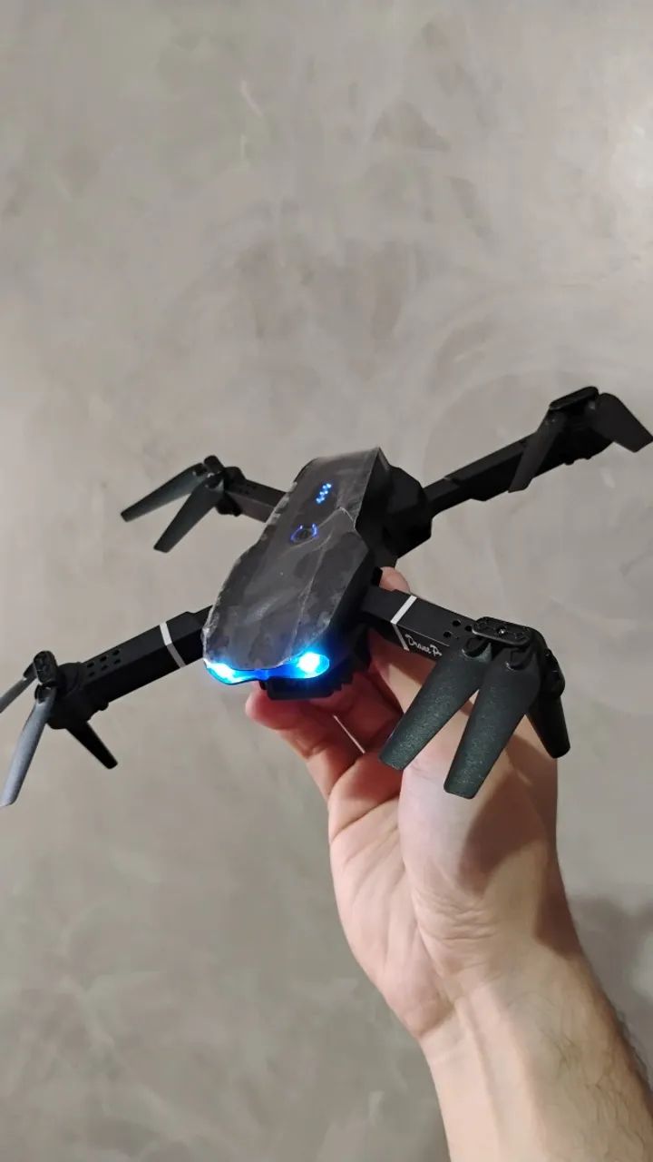 DRONE COM CÂMERA C/ CASE - E99 - 2.4ghz - Preto / Cinza / Laranja - NOVO - Foto 5