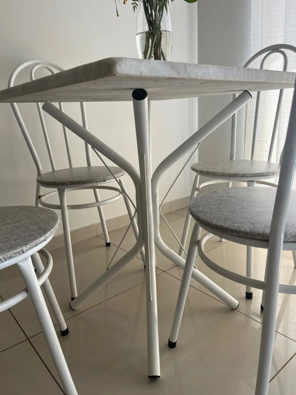 Conjunto de Mesa e Cadeiras 4 lugares - Foto 4