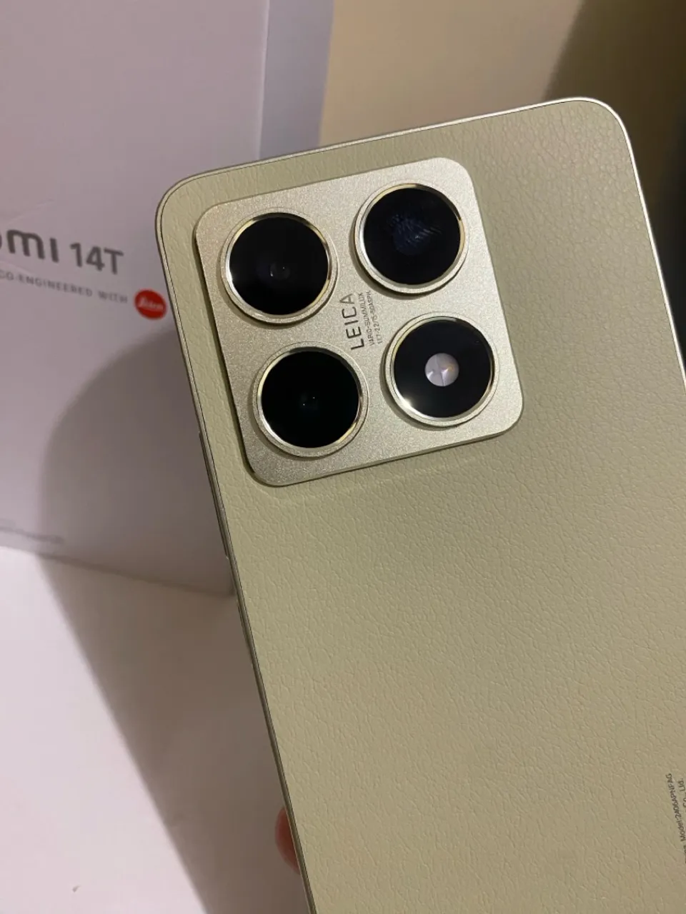 Xiaomi 14T versão de 512 com 12 de RAM