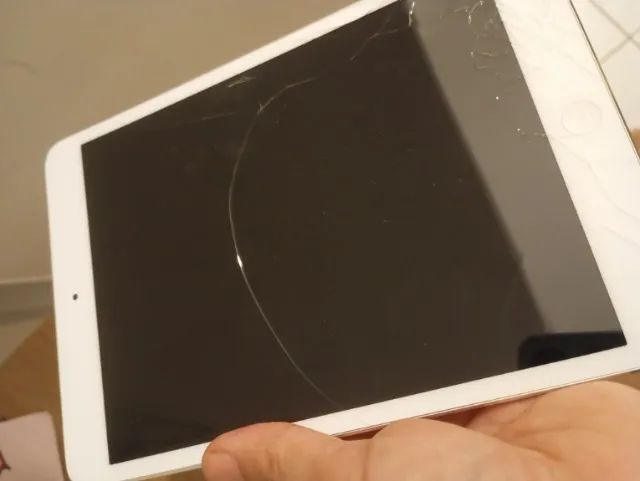 iPad mini 1 (tela trincada) - Foto 3