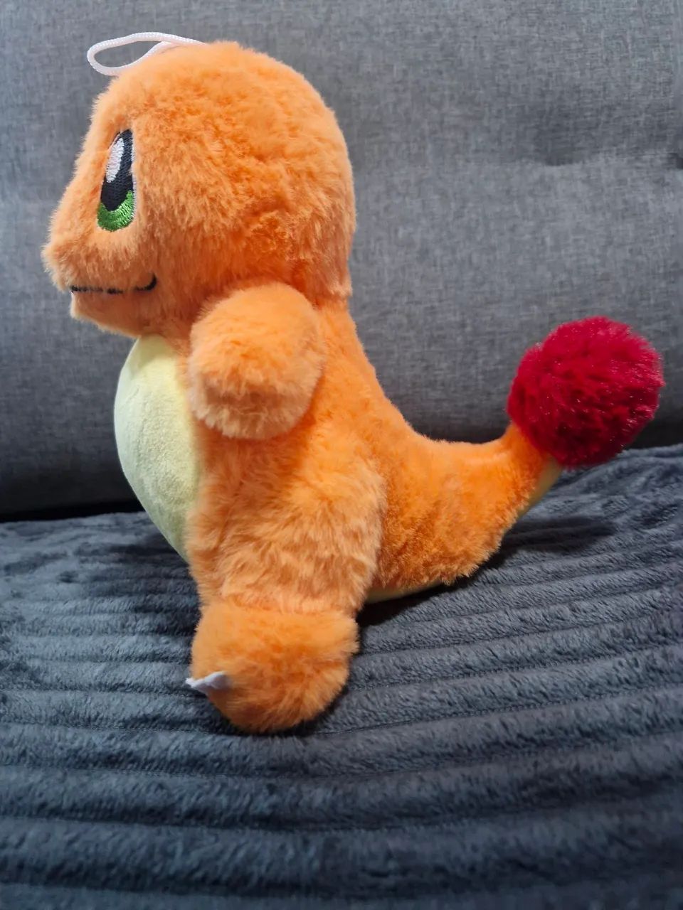 Pelúcia Charmander NOVO 22cm