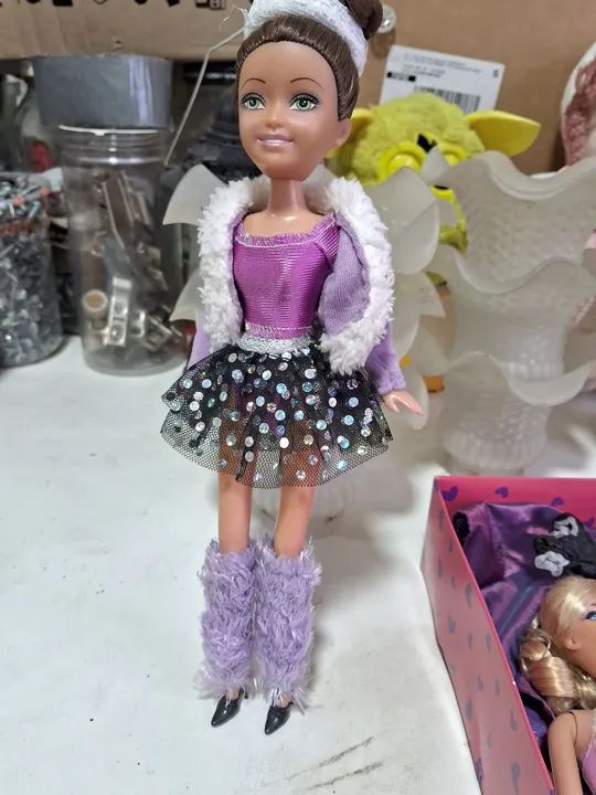 Boneca Fashion com Acessórios 