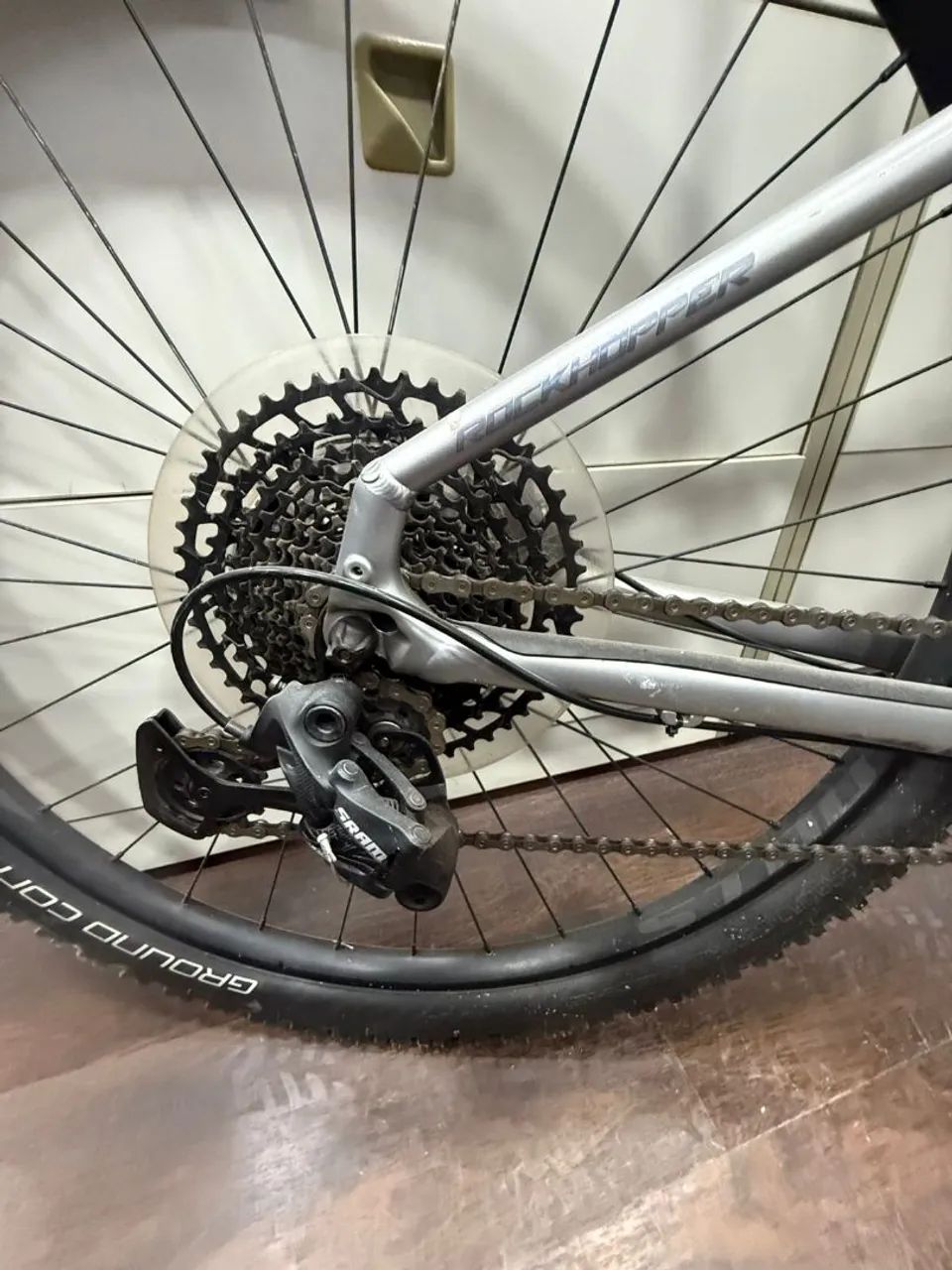 Bicicleta Specialized Rockhopper Expert - Foto 2
