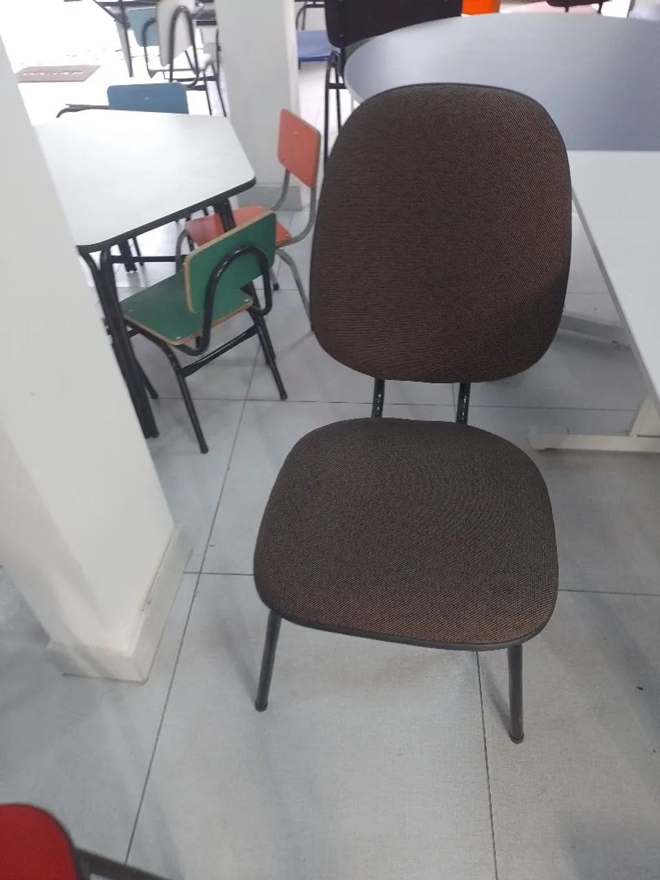 Cadeiras modelo diretor