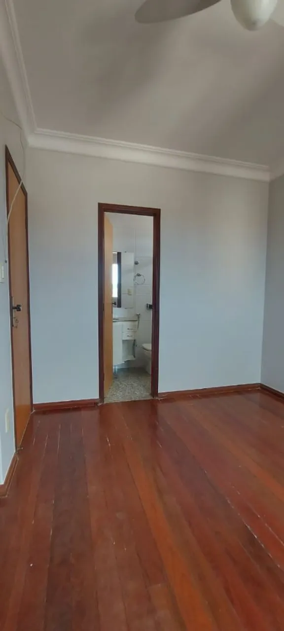 Próximo Escola Normal...Apto 120 m²...