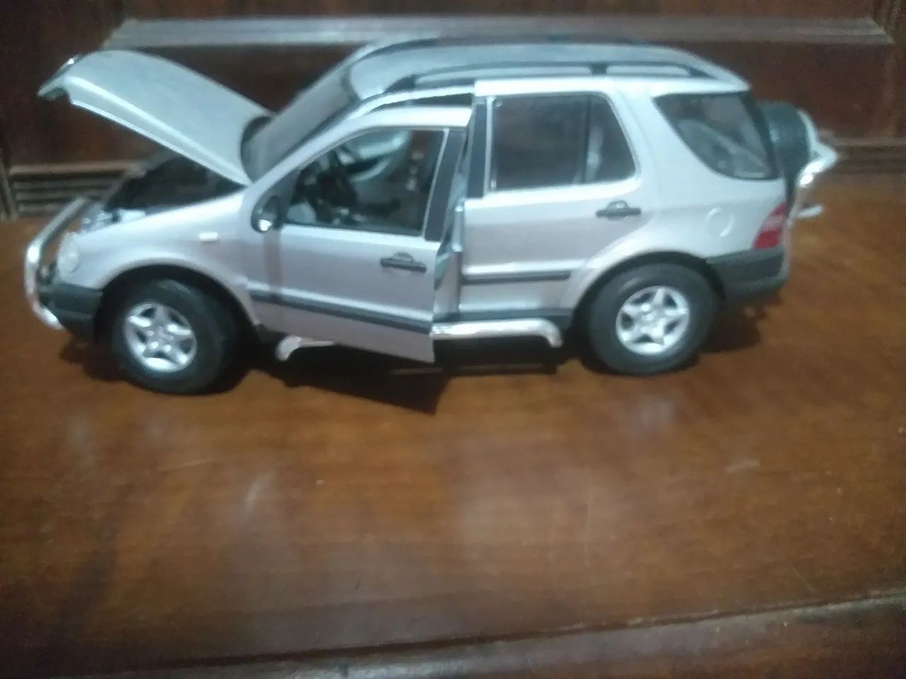 Miniaturas de carros e motos MAISTO e BURAGO  - Foto 2