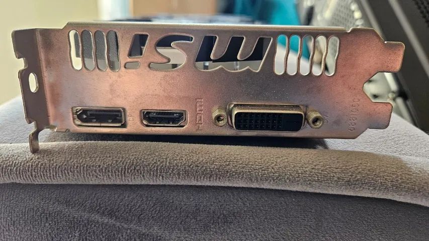 Placa de Video GTX 1050TI MSI 4GB 128 Bits ( Semi-Nova Com Caixa ) - Foto 3