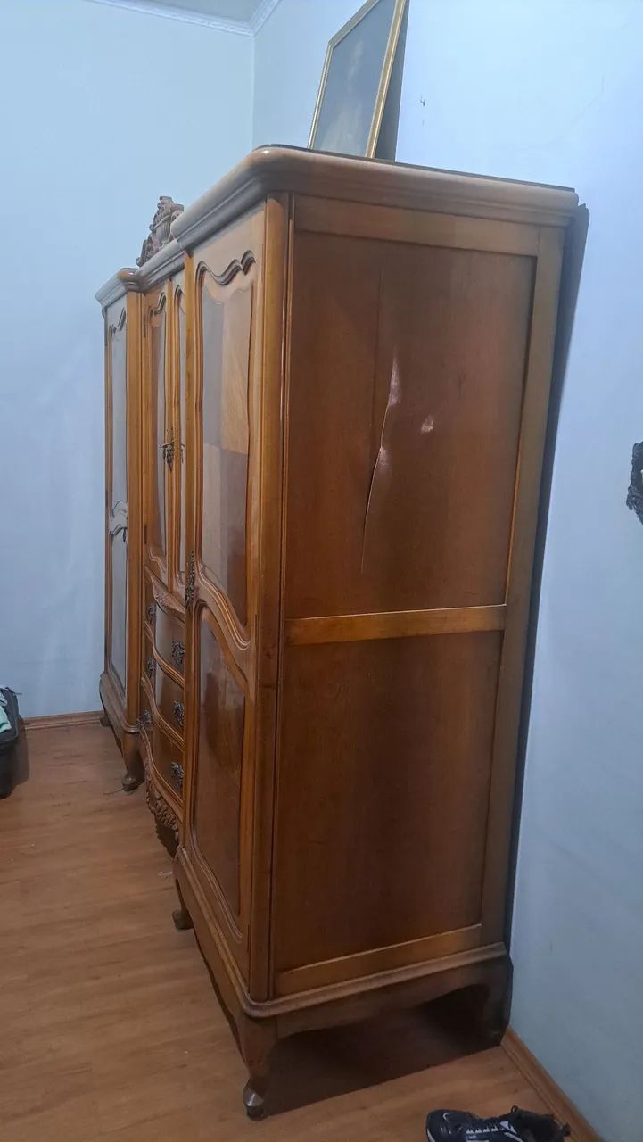 Guarda-Roupa Clássico em Madeira - Foto 2
