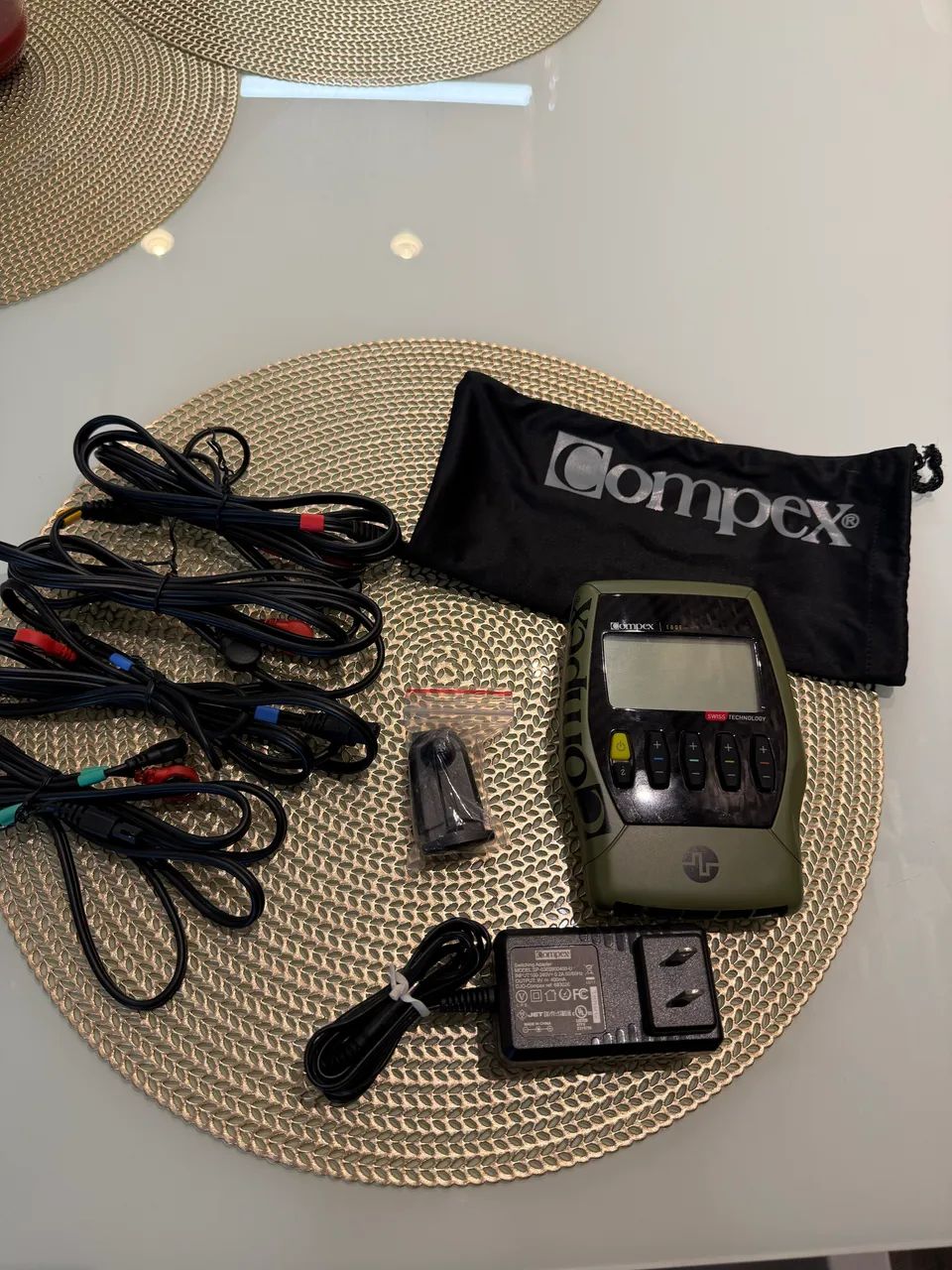 Eletroestimulador Compex Edge 2.0 portátil - Academia e Exercícios