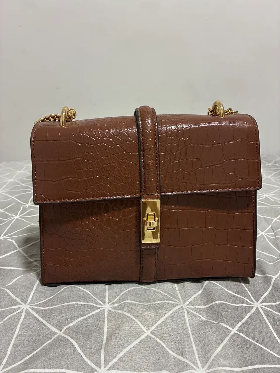 Bolsa marrom estruturada 